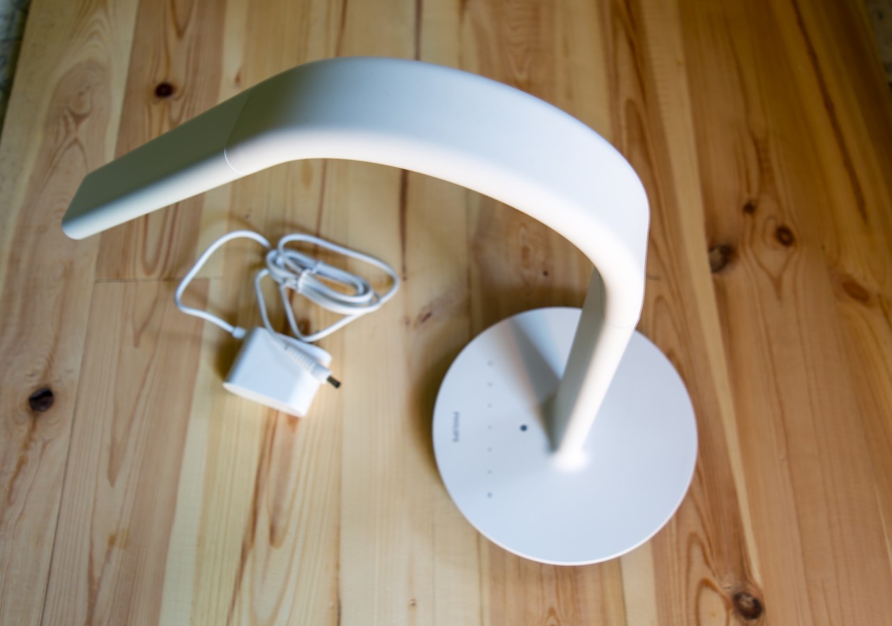 Xiaomi Philips Eyecare Smart Lamp 2 Review