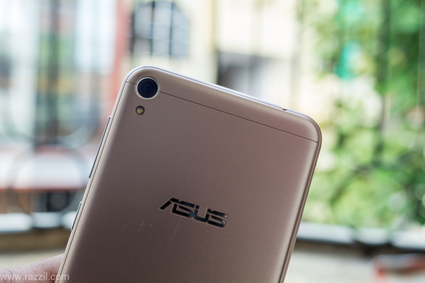 Asus ZenFone Live Review