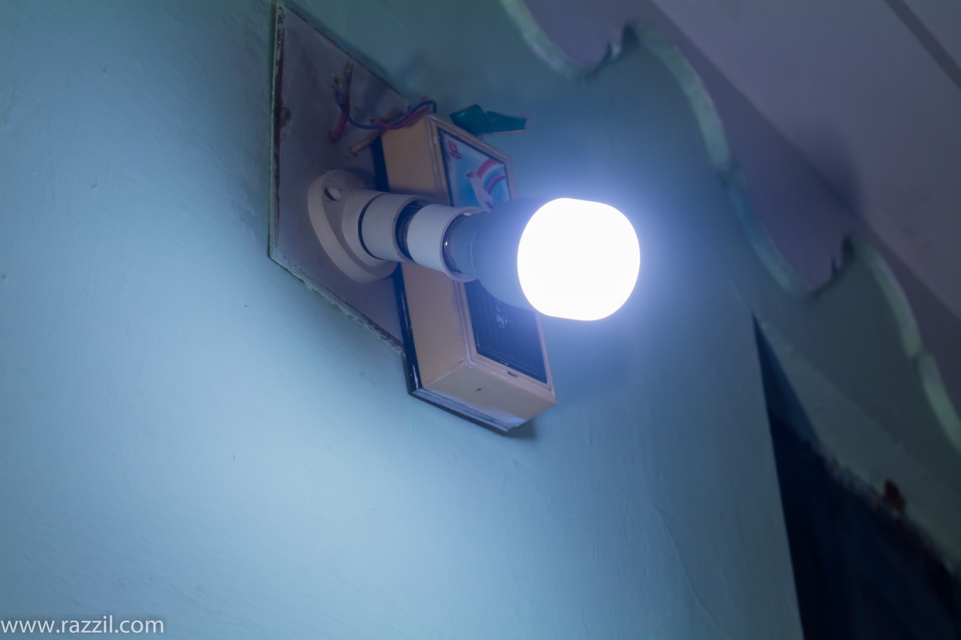Yeelight LED Color Bulb